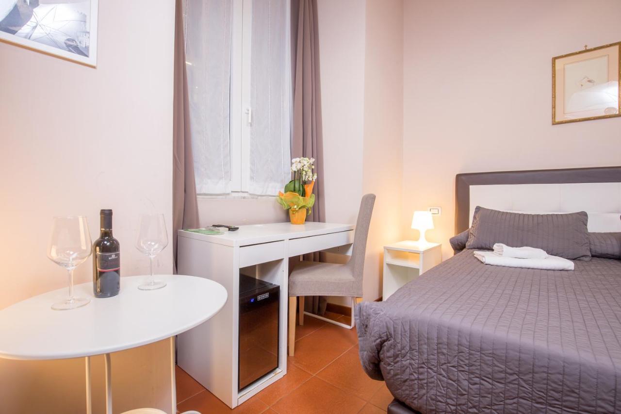 Azzurra Rooms Рим Экстерьер фото