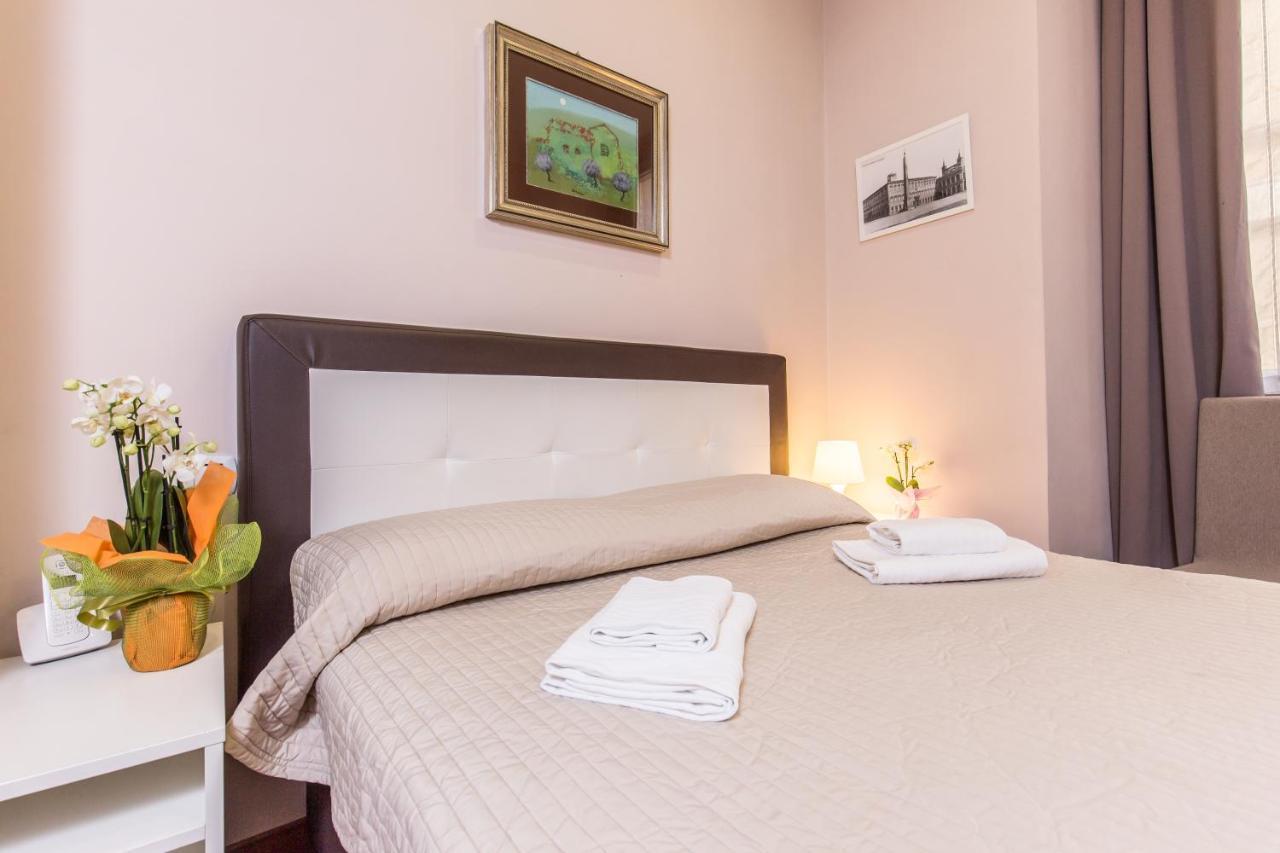 Azzurra Rooms Рим Экстерьер фото