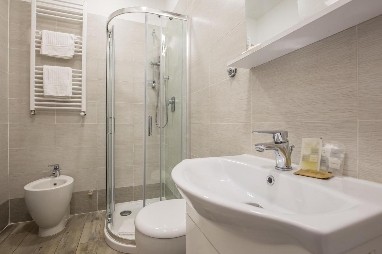 Azzurra Rooms Рим Экстерьер фото